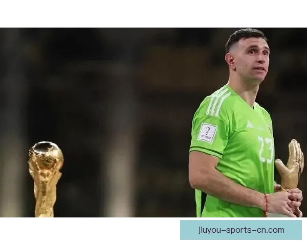 大马丁荣膺FIFA2024年度最佳门将 展现非凡实力与领导力